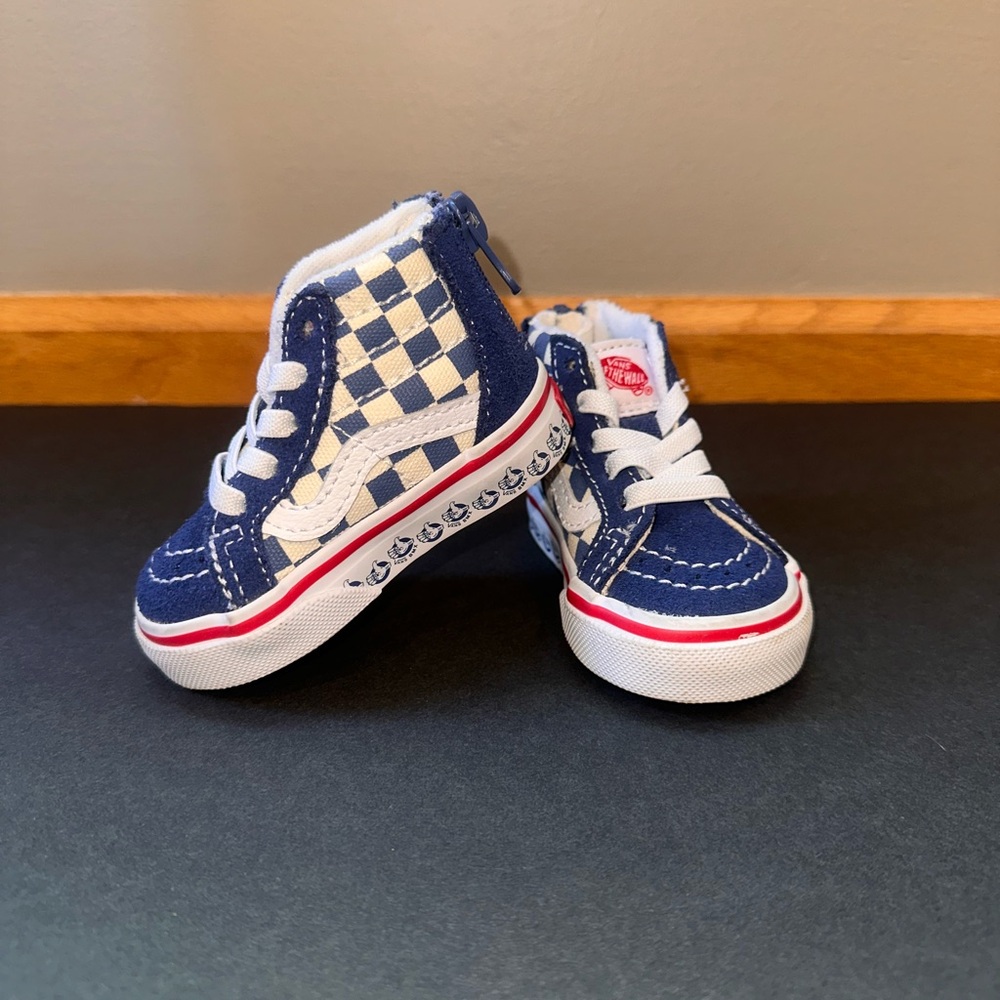 Vans Infant High-Top Sneakers in Blue and White